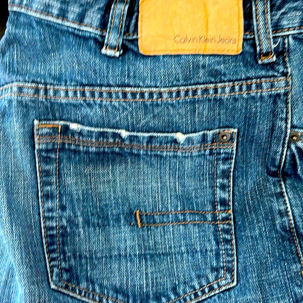 Calvin Klein Jeans. Relaxed straight easy fit. Excellent condition!!